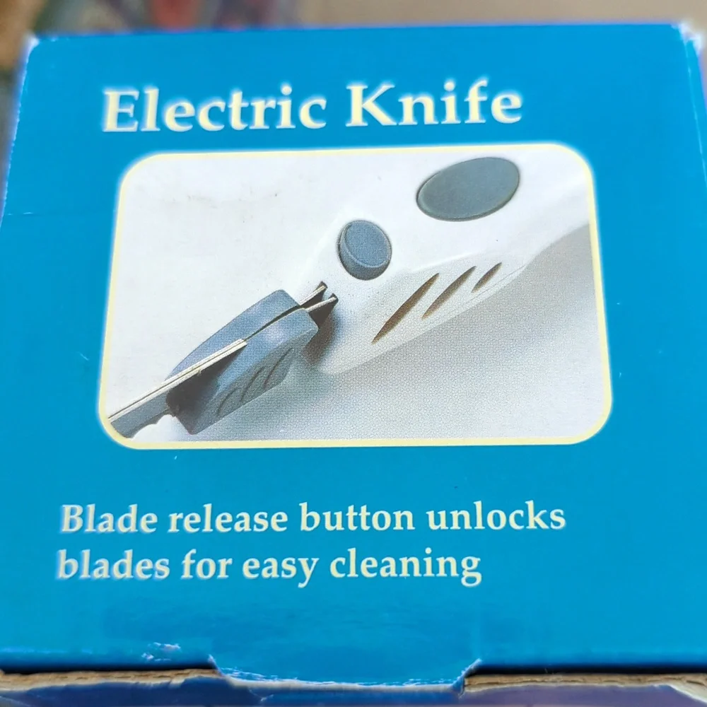 Electric knife - new in box